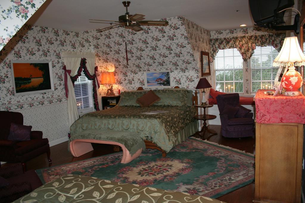 מאונט דורה Heron Cay Lakeview Bed & Breakfast מראה חיצוני תמונה