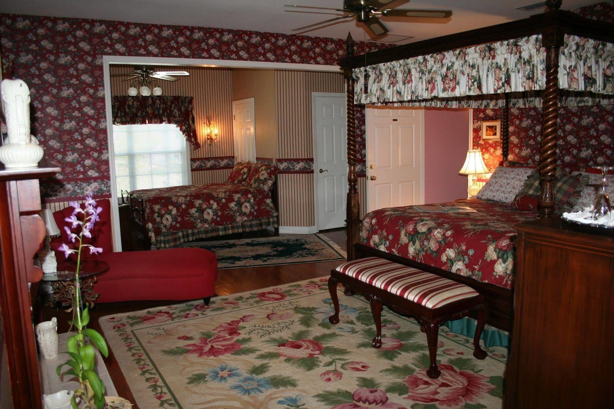 מאונט דורה Heron Cay Lakeview Bed & Breakfast מראה חיצוני תמונה